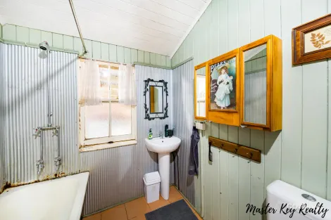 Property photo of 204 Pringles Hill Road Tablelands QLD 4605