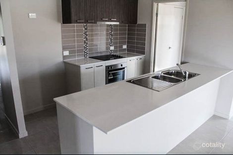 Property photo of 11 Kalgoorlie Street Pimpama QLD 4209