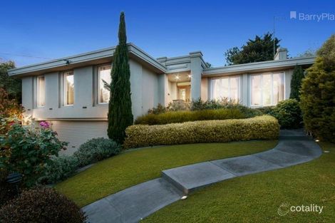 Property photo of 13 Russel Avenue Berwick VIC 3806