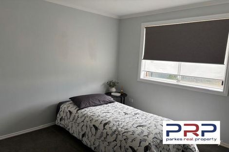 Property photo of 21 Danilenko Street Parkes NSW 2870