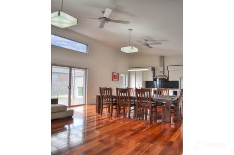 Property photo of 19 Armytage Avenue Dennington VIC 3280