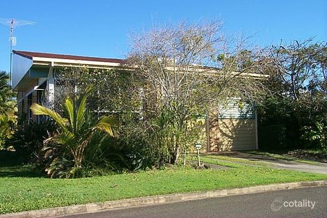 4 Prior Rd, Moffat Beach, QLD 4551