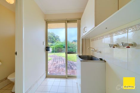 Property photo of 26 Lorenzo Way Orana WA 6330