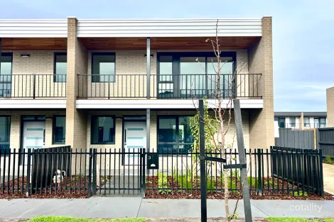 3 DORMAN CL, SUNSHINE NORTH, VIC 3020