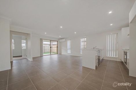Property photo of 3 Leabrook Place Pimpama QLD 4209