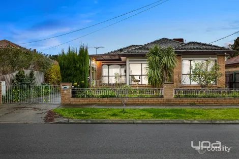 16 WATFORD RD, ST ALBANS, VIC 3021
