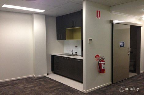 4/166 Boat Harbour Dr, Pialba, QLD 4655