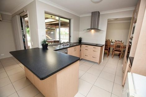 Property photo of 2 Risdon Street Carindale QLD 4152