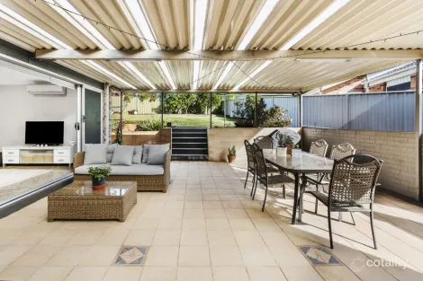 Property photo of 21 Minda Crescent Oak Flats NSW 2529