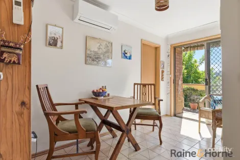 Property photo of 4/4 Eric Fenning Drive Surf Beach NSW 2536