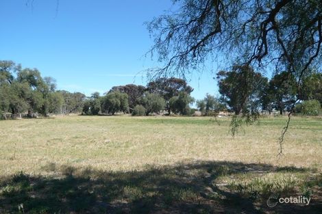 27 Lake Ave, Natimuk, VIC 3409