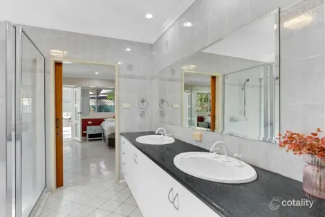 Property photo of 210 Robert Road Bentley Park QLD 4869