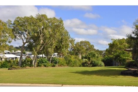 Property photo of 2 Caroval Drive Rural View QLD 4740