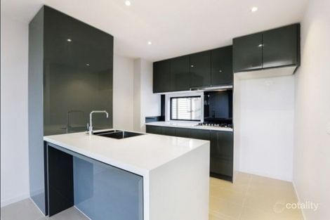 Property photo of 4 Windward Lane Cranbourne West VIC 3977
