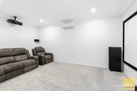 Property photo of 20 Randwick Road Emerald QLD 4720