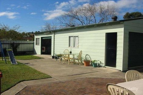 Property photo of 14 Andrea Close Wallsend NSW 2287