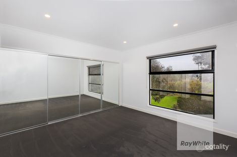 Property photo of 4 Lemnos Walk Greenvale VIC 3059