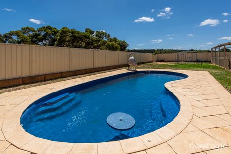 Property photo of 16 Wychwood Close Bullsbrook WA 6084