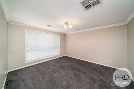 Property photo of 36 Hargrave Avenue Lloyd NSW 2650