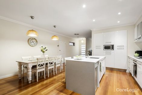 Property photo of 2/5 Luntar Road Oakleigh South VIC 3167