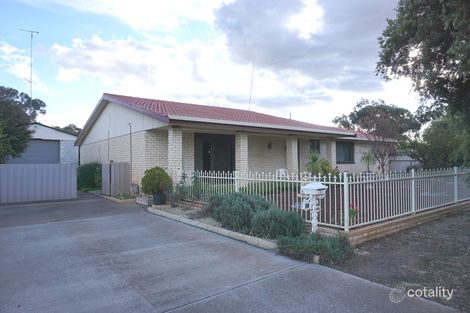 16 Lamont Cres, West Wyalong, NSW 2671