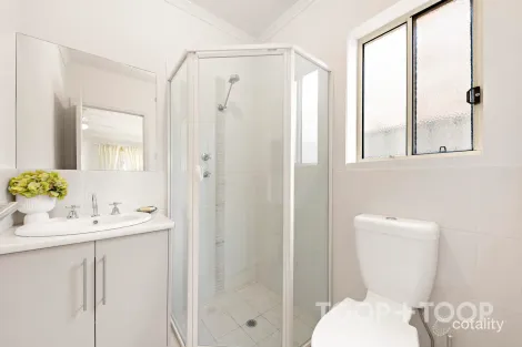 Property photo of 13 Kelway Crescent Clearview SA 5085