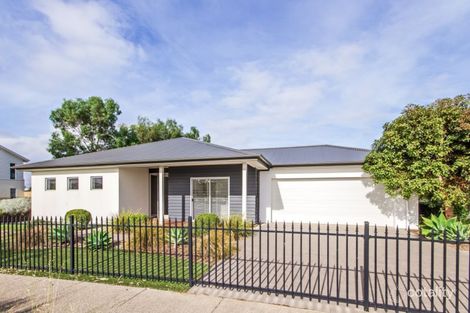 8 Wild Orchid Ave, Aldinga Beach, SA 5173