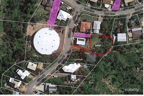 Property photo of 2 Gillian Court Wulguru QLD 4811