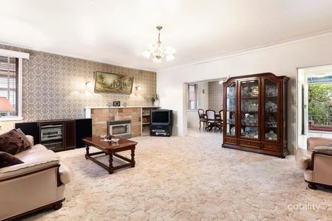Property photo of 186 Kangaroo Road Hughesdale VIC 3166