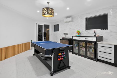 Property photo of 13 Pinnaroo Street Hope Island QLD 4212