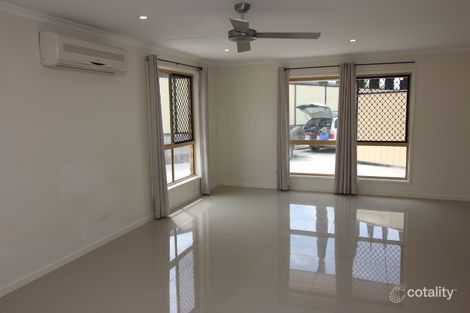 Property photo of 14 Preston Place Helensvale QLD 4212