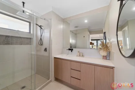Property photo of 236 Hummingbird Boulevard Tarneit VIC 3029