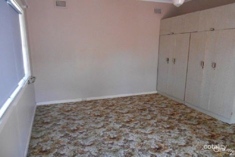 Property photo of 14 Caledonia Street Parkes NSW 2870