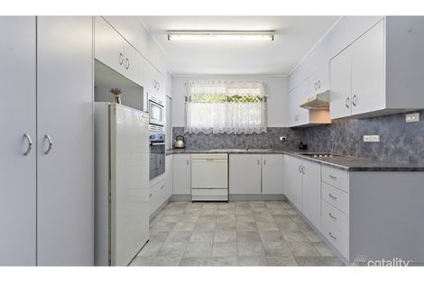 Property photo of 6 Ball Court Park Avenue QLD 4701