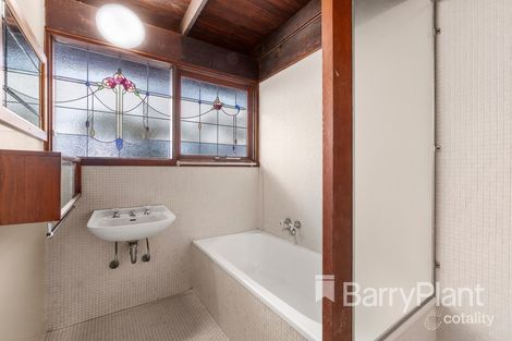 Property photo of 11 Storey Avenue Research VIC 3095