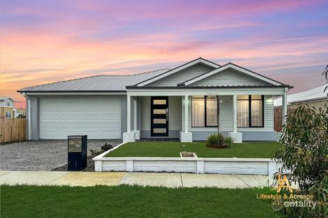 Property photo of 30 Headland Way Inverloch VIC 3996
