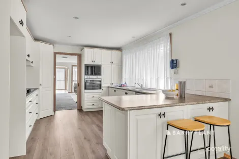 Property photo of 48 Maramba Drive Narre Warren VIC 3805