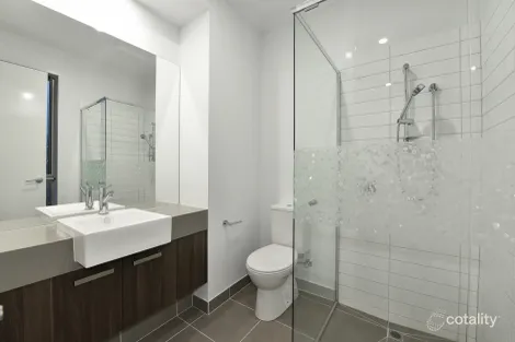 Property photo of 18 Camera Walk Coburg North VIC 3058