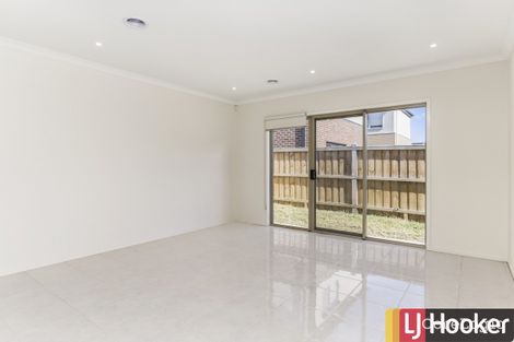Property photo of 46 Dingo Street Point Cook VIC 3030