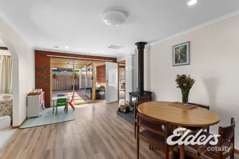 Property photo of 1 Karli Gardens Yarrawonga VIC 3730