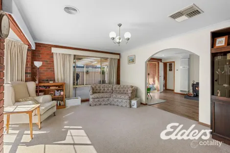Property photo of 1 Karli Gardens Yarrawonga VIC 3730