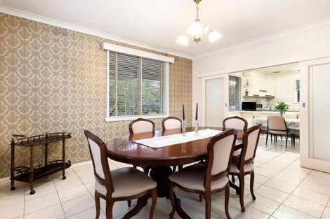 Property photo of 186 Kangaroo Road Hughesdale VIC 3166