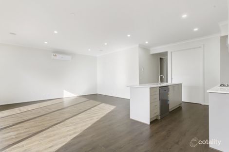 Property photo of 7 Trafalgar Walk Keysborough VIC 3173
