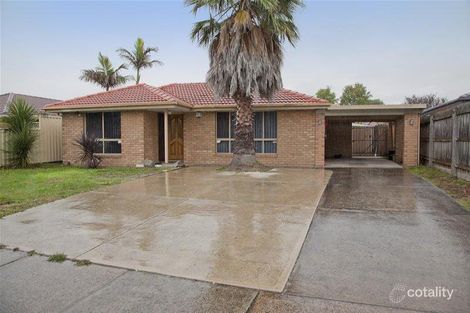 Property photo of 13 Rhonda Close Endeavour Hills VIC 3802