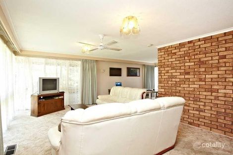 Property photo of 2 Lansell Place Melton West VIC 3337