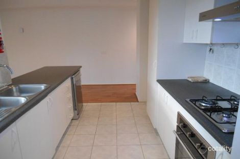 Property photo of 2 Merz Place Roxburgh Park VIC 3064