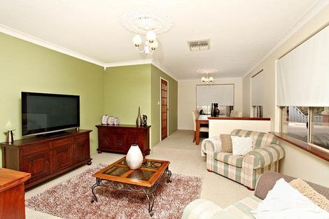 Property photo of 18 Valley Brook Road Caversham WA 6055