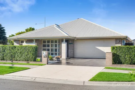 Property photo of 35 Agostini Circuit Oran Park NSW 2570