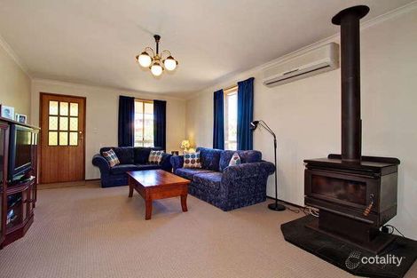 Property photo of 5 Cootamundra Court Dodges Ferry TAS 7173
