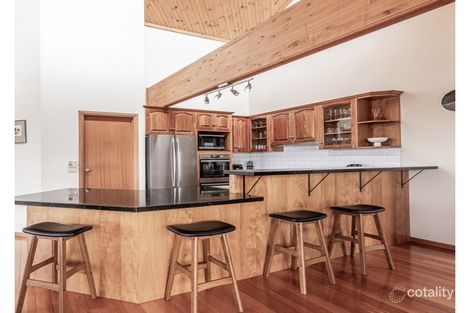 Property photo of 27 Dobson Way Warrnambool VIC 3280